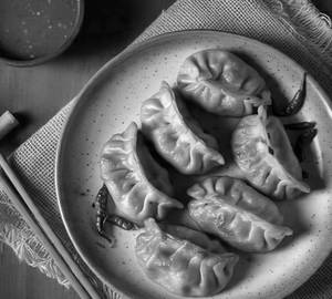 Chicken Fried Momos (10pcs)