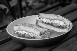 Pesto Mozzarella Sando