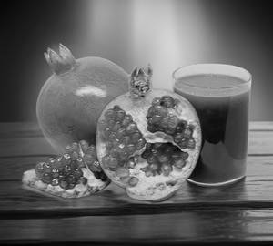 Pomegranate Juice (1000 Ml Bottle)