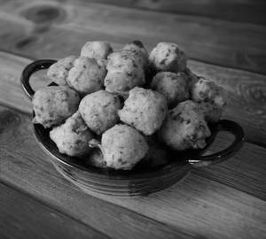 Laccha pakoda [15 pieces]