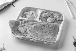 Chicken Mughlai Gravy & Paratha Lunchbox