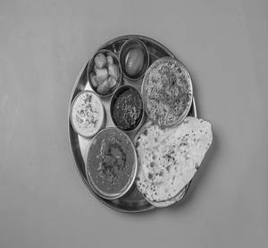 Sugar Free Healthy Thali           4 Besan Roti  plain rice , Green Sabjee , Dal , Rayta , Salad