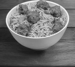 Manchurian Noodles [650ml]