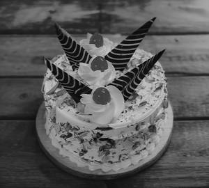 Almond Rabdi Cake 