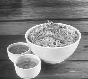 Chicken schezwan noodles