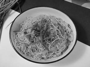 Cracking Chilli Garlic Noodles