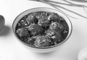 Vegetarian Manchurian (Gravy)