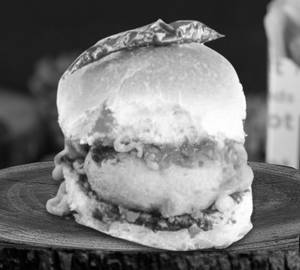 Vada Pav [1 Piece]