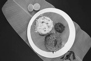 Lemon Rice With Puliyogare And Masala Vada [1 Piece]