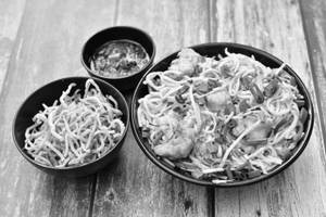 Chicken Burnt Garlic Noodle