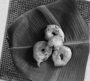 Medhu Vada ( 3 no )
