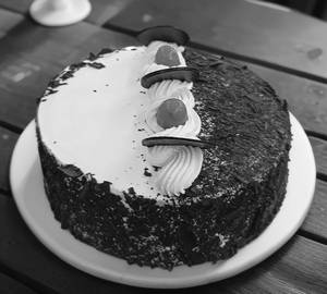Black forest small