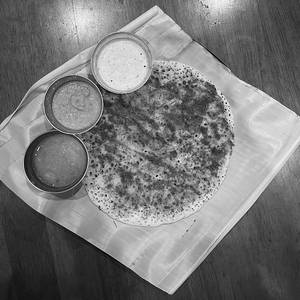 Garlic Uttapam