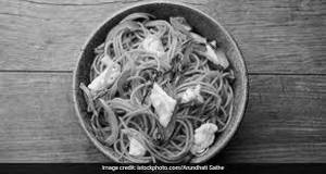 Chilli garlic chicken noodles [full]