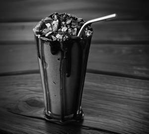 Chocolate Almond Thickshake
