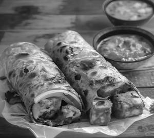 Chilli paneer roll
