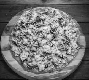 Paneer spicy pizza