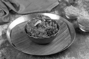 Ilish Macher Matha Diye Kochu Shak