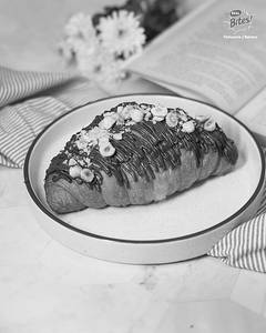 3092 Real Bites Hazelnut Nutella Croissant
