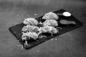 Chicken cheese momo