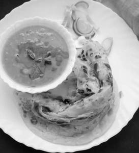 1 Lachha Paratha + sabji