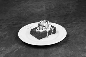 Brownie With Ice Cream