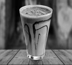 Kit-cat choco vanila milkshake