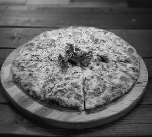 Classic Margarita Pizza