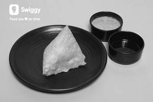 Samrat Samosa [1 Piece]