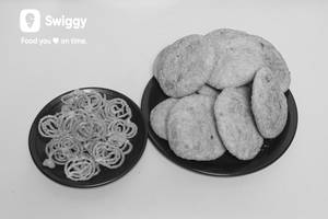 Pyaaz Kachori [10 Pieces] With Jalebi [500 G]