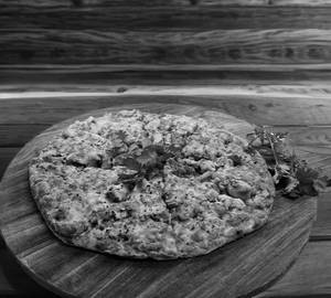 Kadhai Chicken Pizza