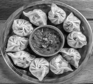 Chicken Steam Momo's (8Pcs)