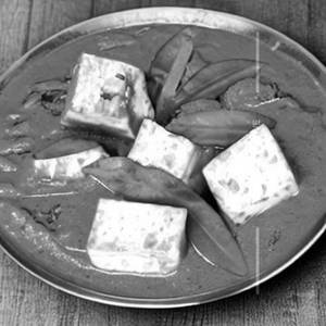 Paneer in Curry Leaf