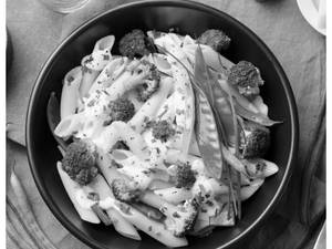 Penne Pasta & Vegetables In White Sauce (no Onion No Garlic)