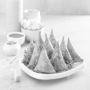 CHEESE PALAK SAMOSA