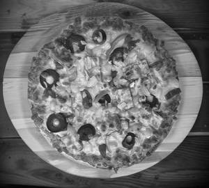 Tandoori Paneer Pizza