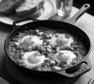 Red Moroccan Egg (Medium Rare Cook)