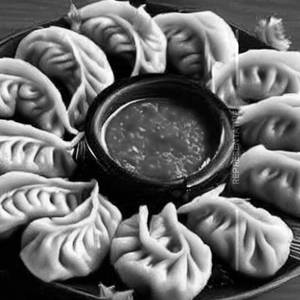 Tari Wale Momos