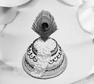 Janmashtami Pineapple Matka Cake
