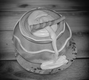 Makhan And Chocolate Festive Cake (450G)