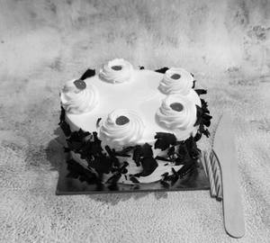 Black Forest Bento Cake (250Grams)