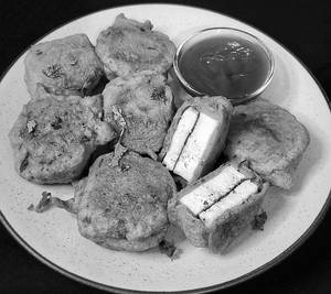 Paneer Pakoda (8pcs)
