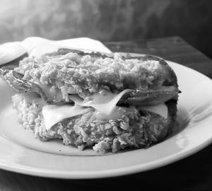Grilled  zinger chicken sandwich