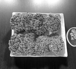 Onion Pakoda [8Pcs]