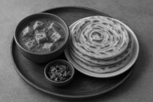 Paneer Butter Masala [Half] with Laccha Paratha