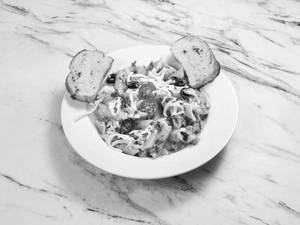Penne Pasta In Pink Sauce (500 Ml)