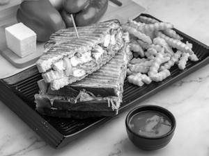 Tandoori Paneer Sandwich