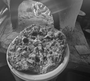 Nosta Happy Paneer Pizza