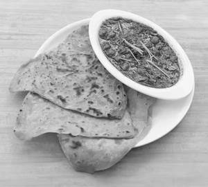 Chole Paratha                              