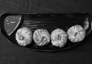 Veg Fried Momo (8 Pcs)